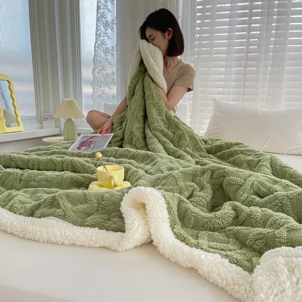 Lamb Fleece Blanket Coral Flannel Sofa Cover Blanket Nap Blanket Office Shawl Air Conditioning Blanket Gift